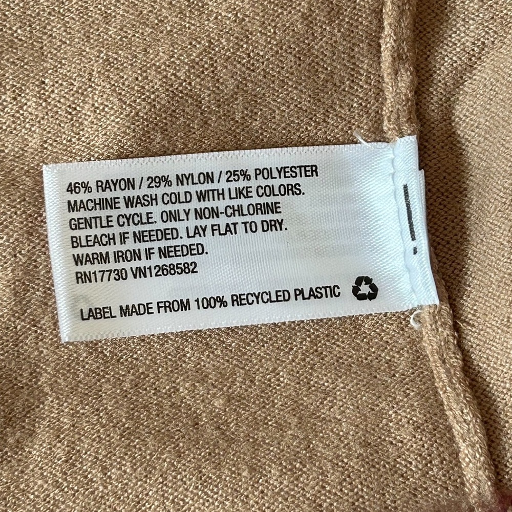 NWOT Prologue tan v neck sweater - Picture 4 of 7